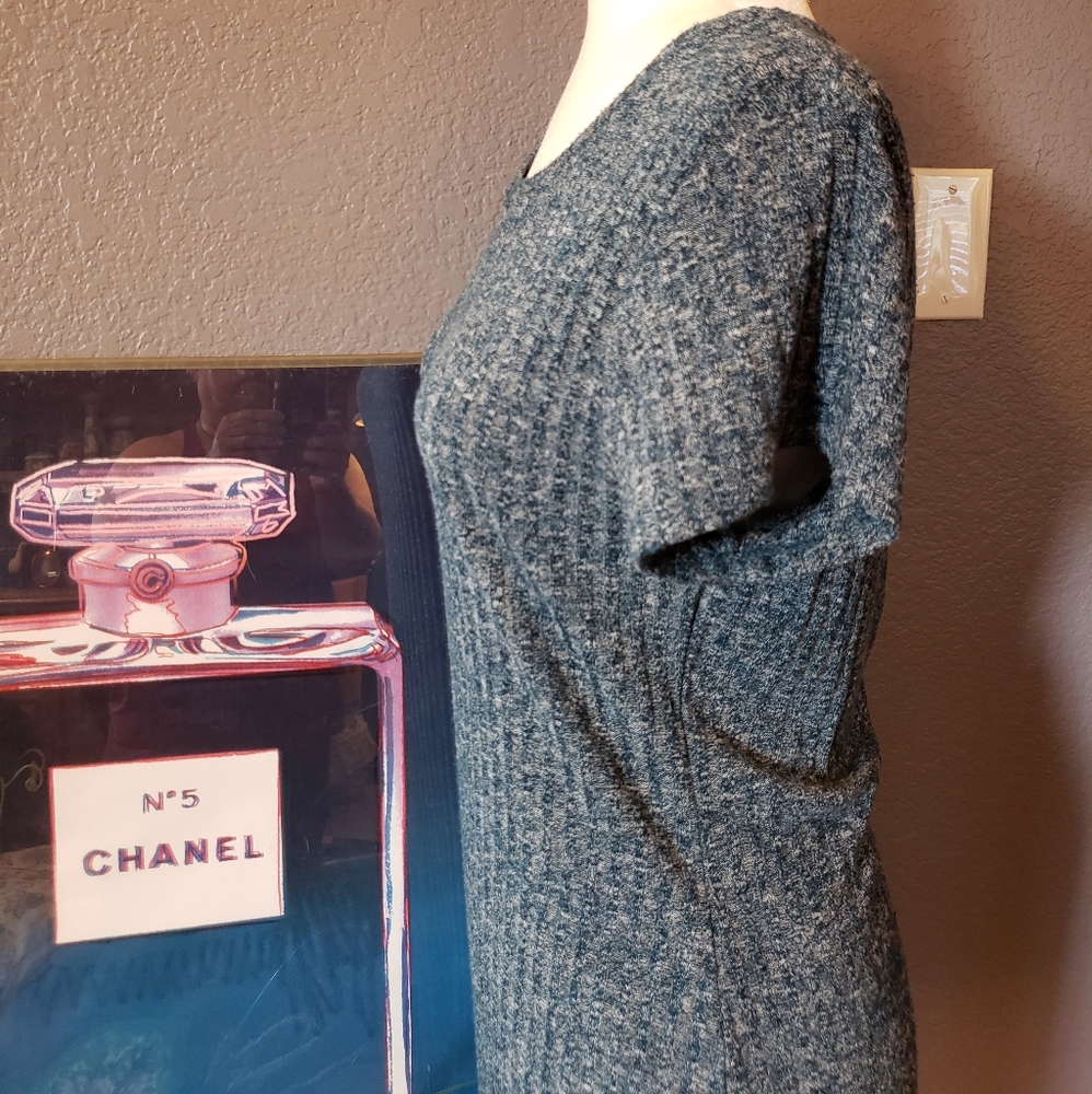 Dress - Picture 6 of 11